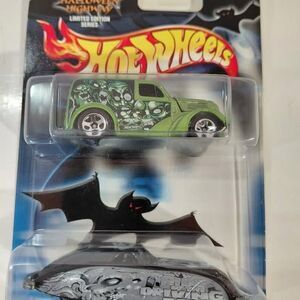 NIP Hot Wheels Halloween Highway 1:64 Die Cast Phantom Corsair & Anglia Panel